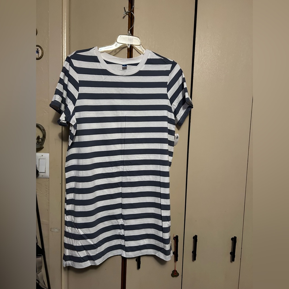 Old Navy Gray and White Striped Dress
